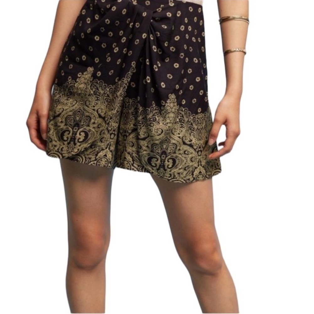 Anthropologie Hei Hei Luna skirted shorts skort